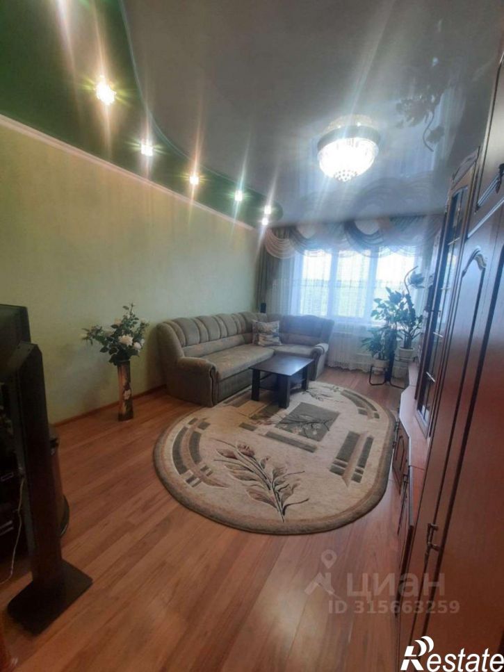 3-комн квартира мкр Королева, 1а,  д. 1а