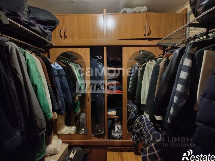 3-комн квартира мкр Молодогвардеец, 1а,  д. 1а