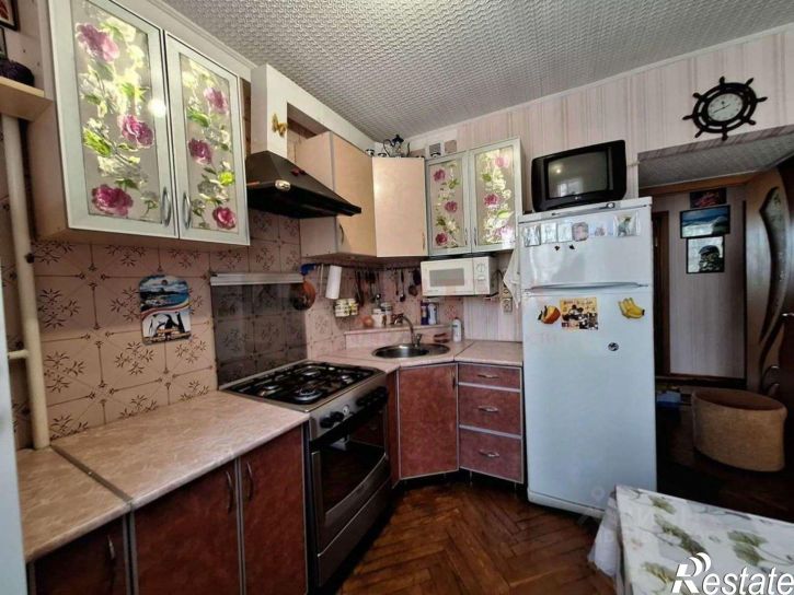 3-комн квартира Звездный мкр, 10,  д. 10