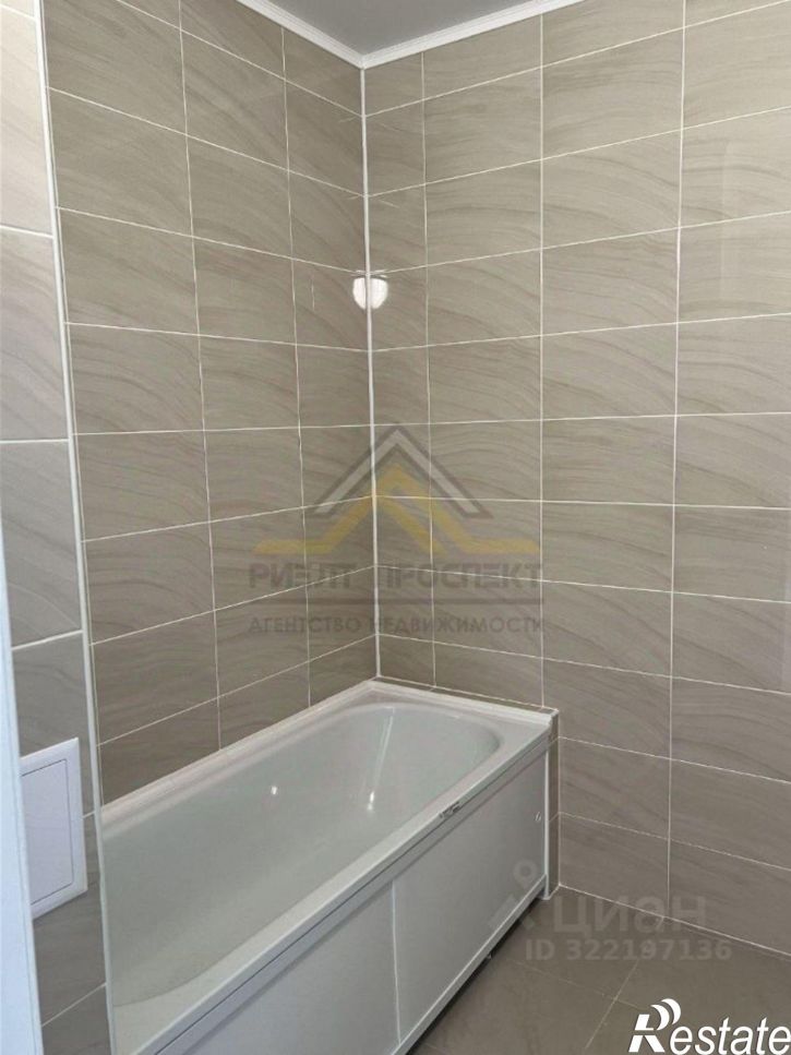 3-комн квартира Степной мкр, 35,  д. 35