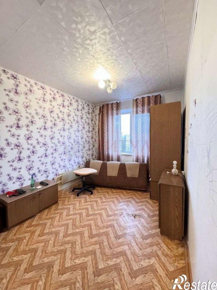 3-комн квартира мкр Королева, 4,  д. 4