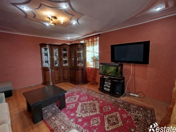 4-комн квартира мкр Макаренко, 40,  д. 40