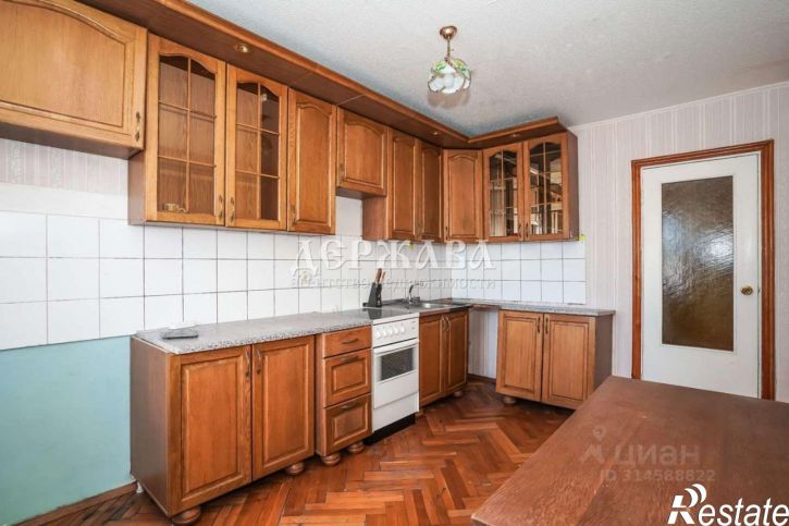 5-комн квартира мкр Дубрава квартал 1, 8,  д. 8