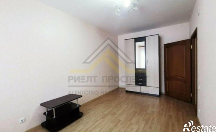 2-комн квартира микрорайон Степной, 26