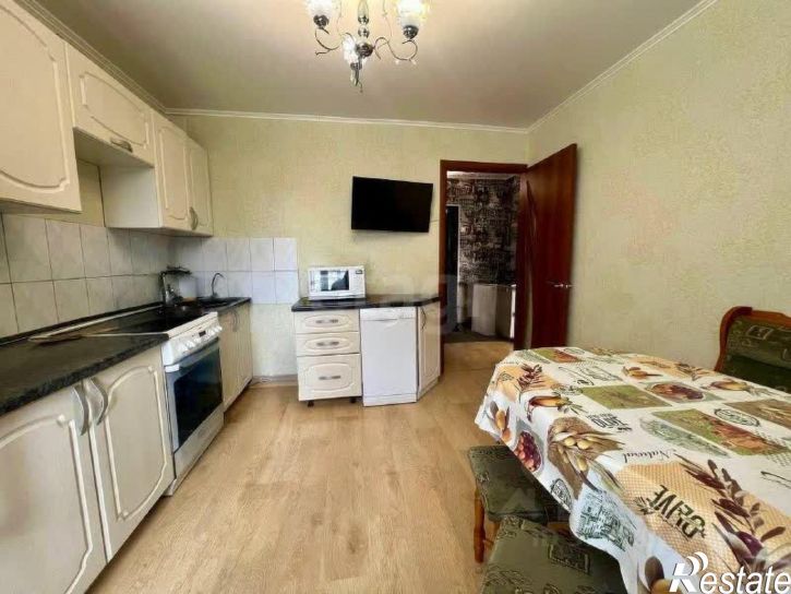 3-комн квартира бульвар Дружбы, 4,  д. 4