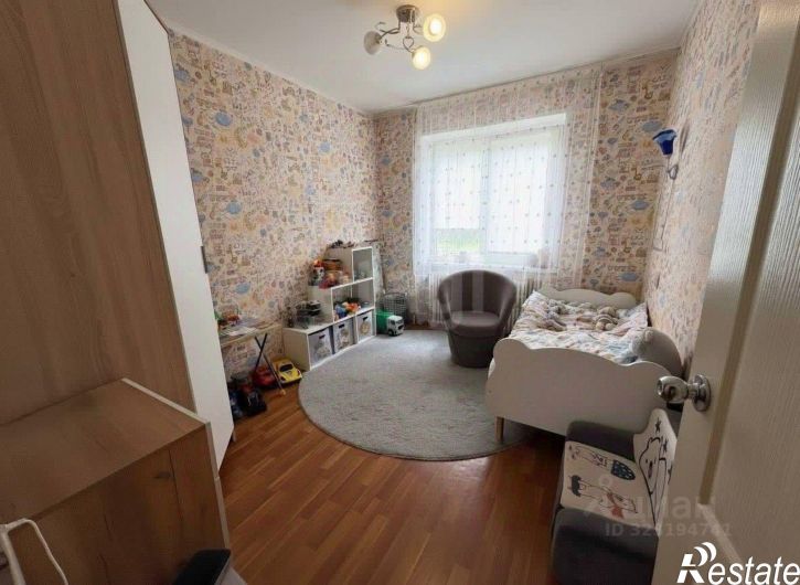 3-комн квартира улица Ватутина, 3,  д. 3