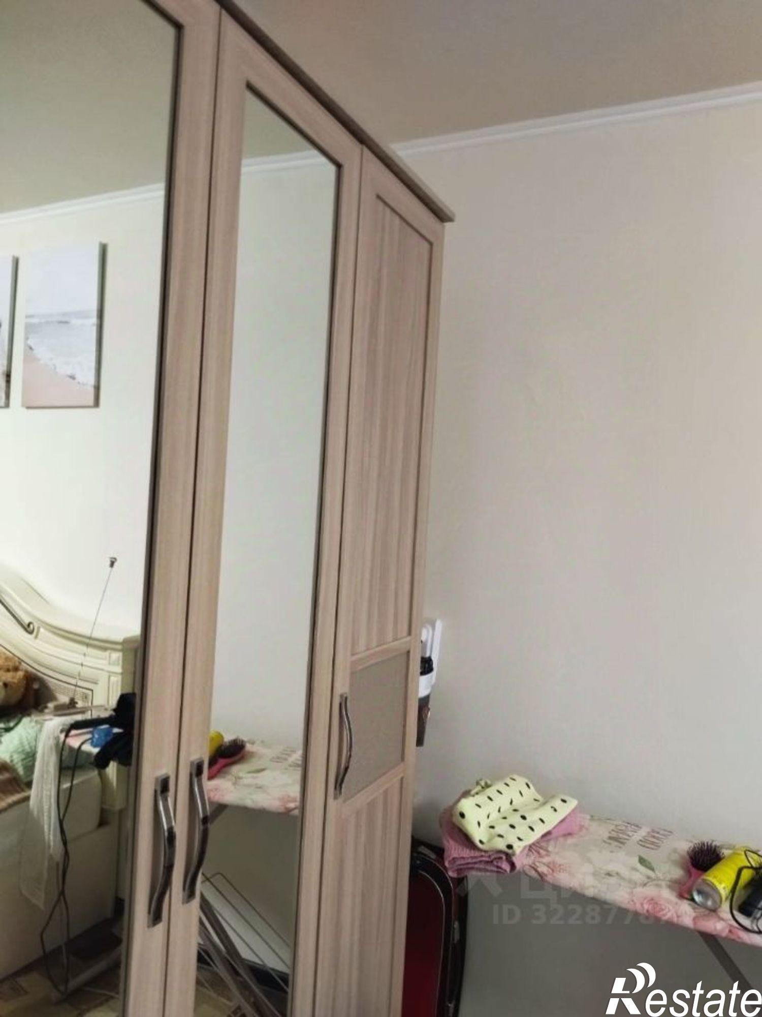 Сдать квартиру за 10 000 рублей на Конева мкр,дом 6