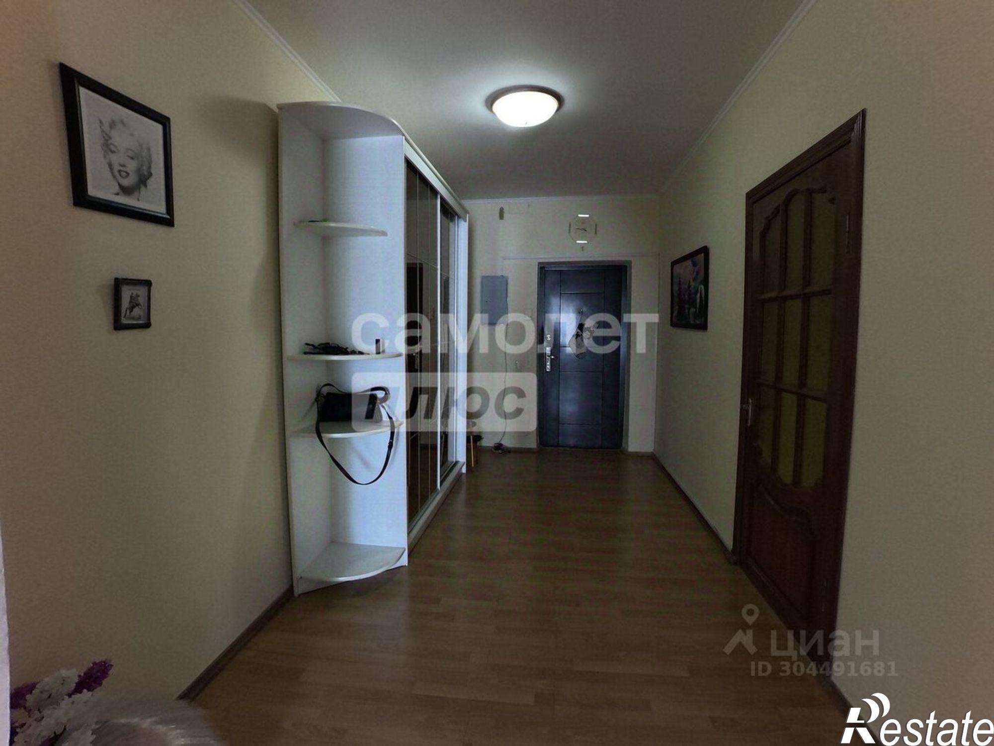 Купить квартиру за 10 450 000 рублей на Старый Оскол г.