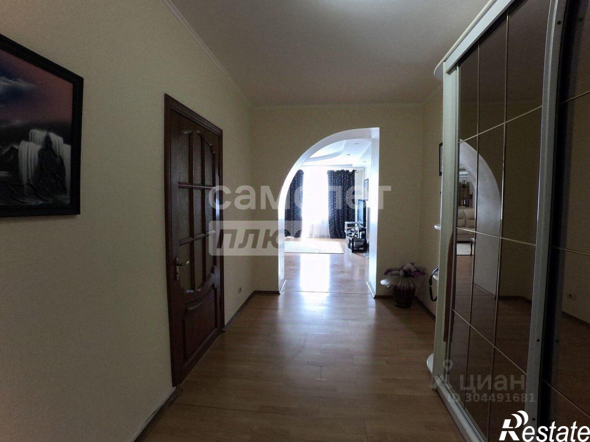 Купить квартиру за 10 450 000 рублей на Старый Оскол г.