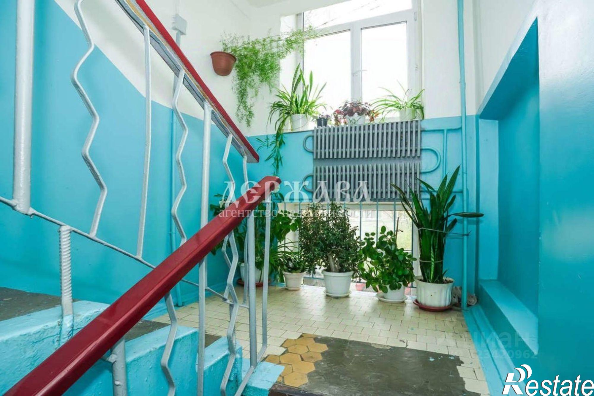 Купить квартиру за 2 900 000 рублей на Горняк мкр,дом 8