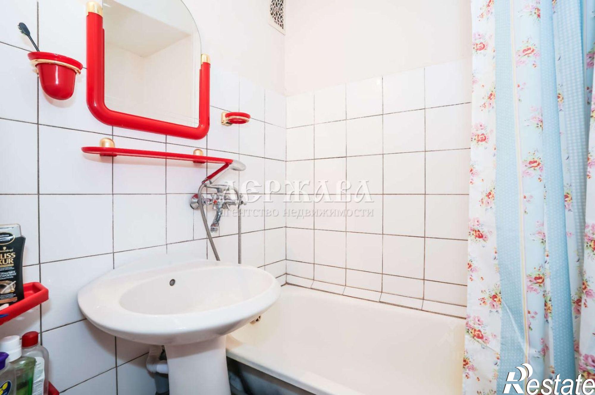 Купить квартиру за 5 600 000 рублей на Восточный мкр,дом 6