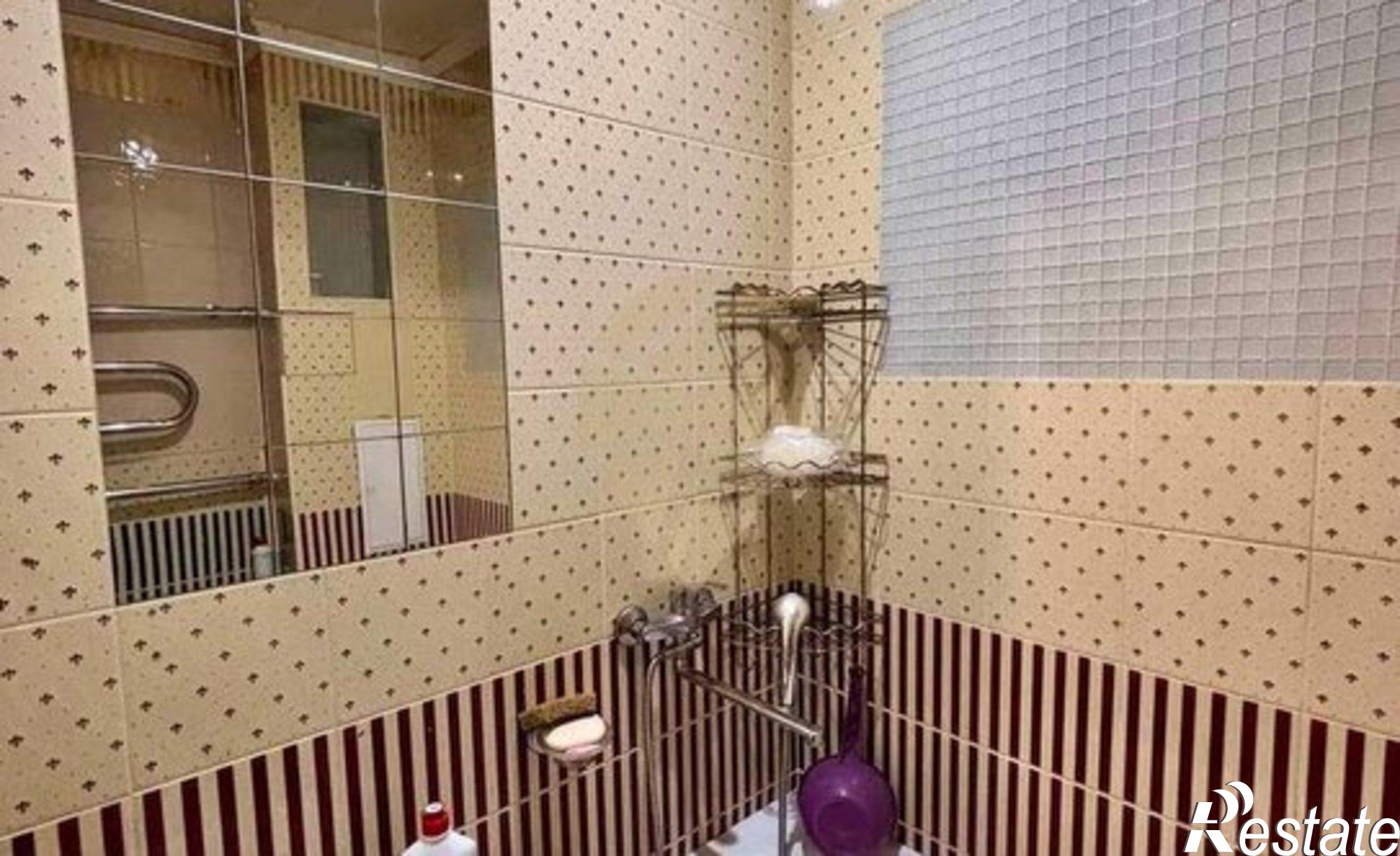 Купить квартиру за 2 250 000 рублей на микрорайон Молодогвардеец, 1