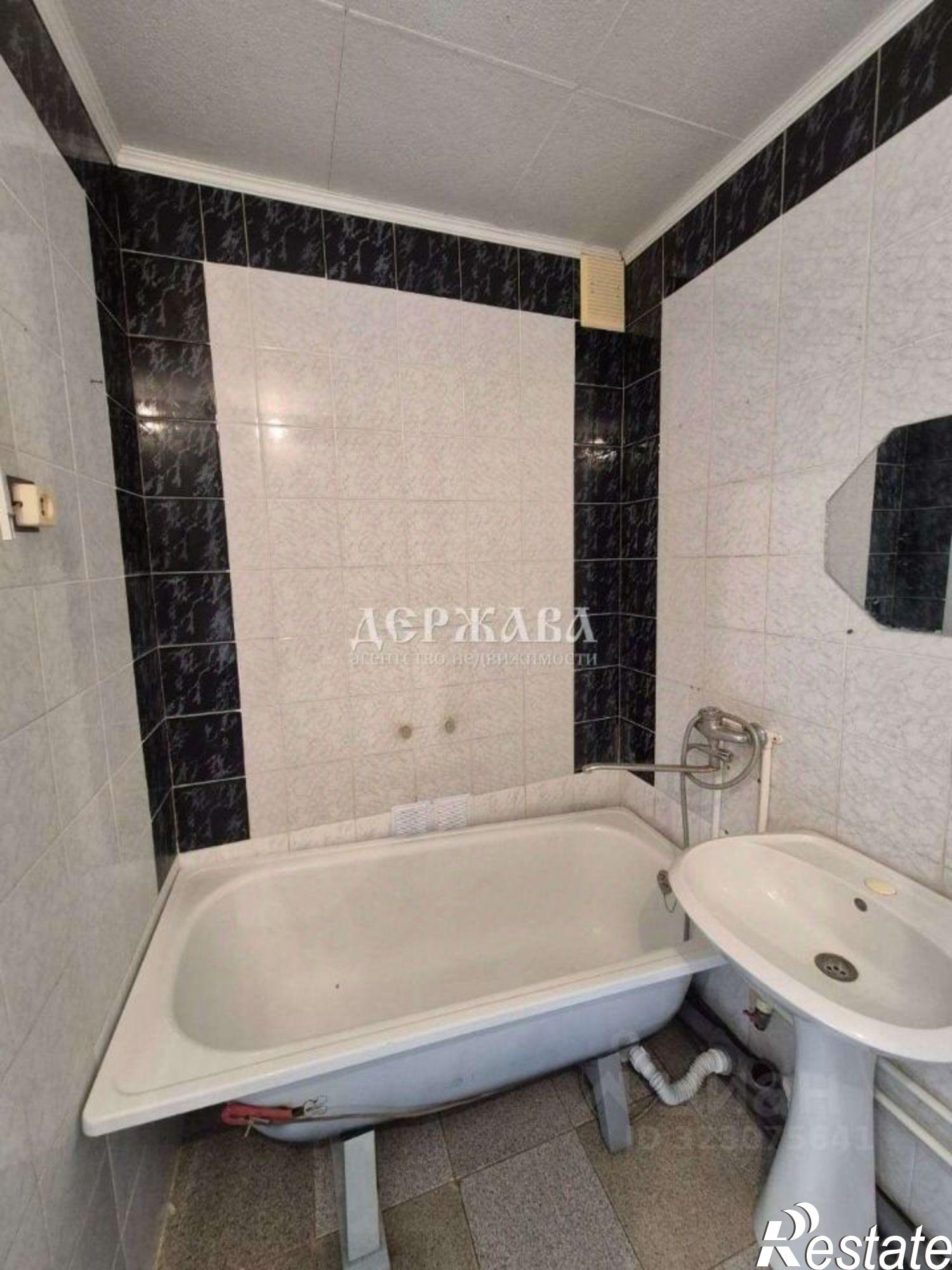 Купить квартиру за 3 660 000 рублей на Жукова мкр,дом 2