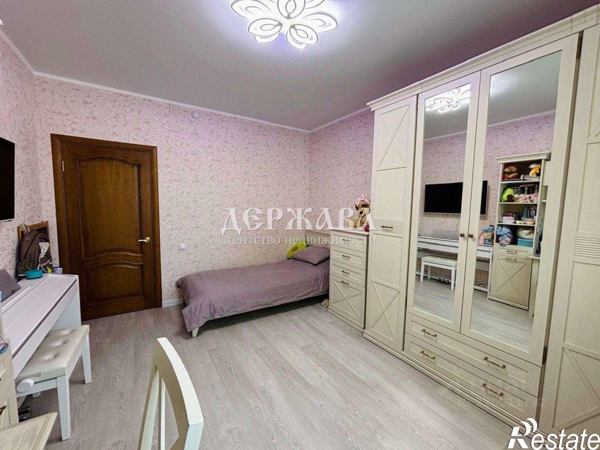 Купить квартиру за 13 500 000 рублей на Степной мкр,дом 31