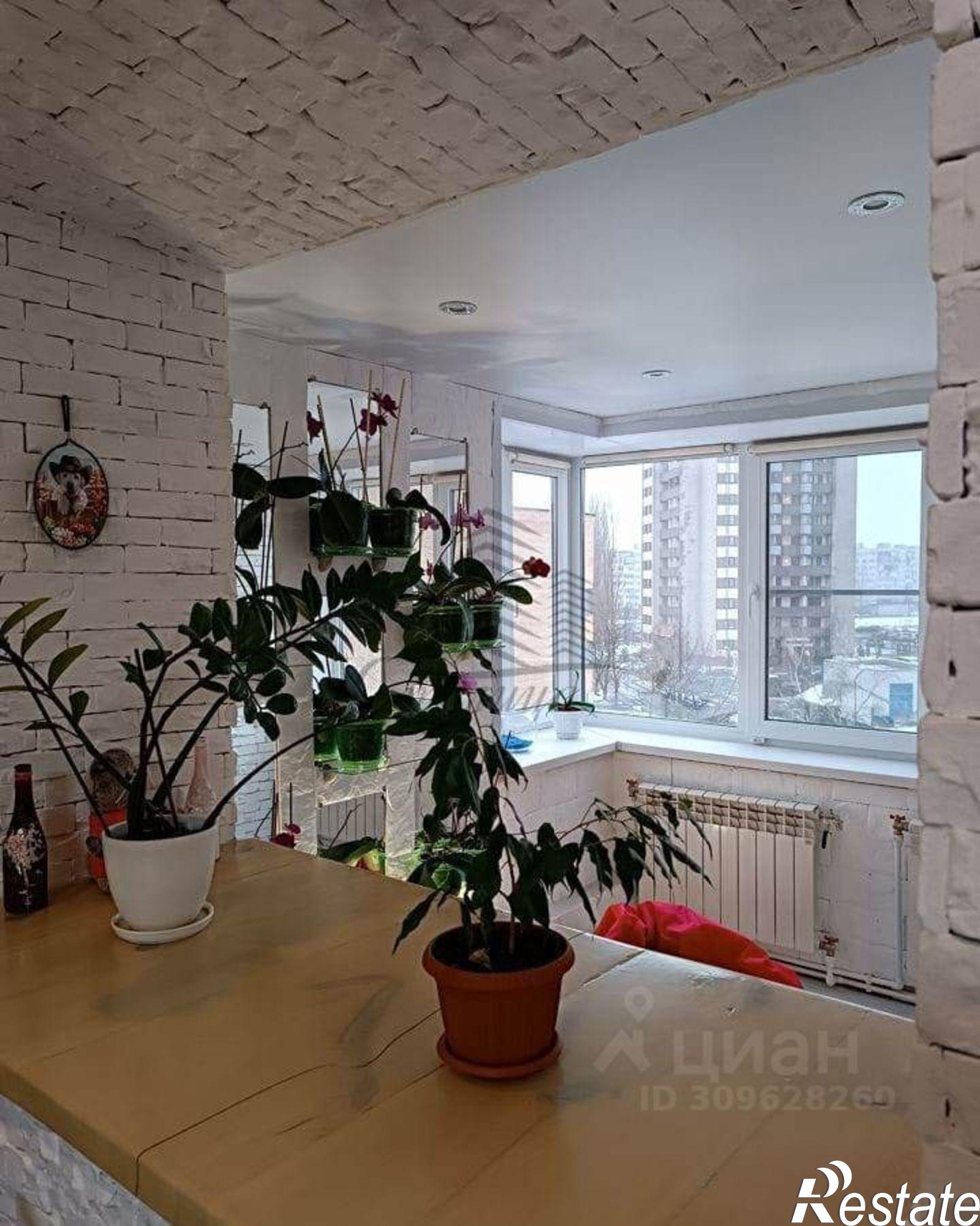 Купить квартиру за 10 100 000 рублей на Космос мкр,дом 3