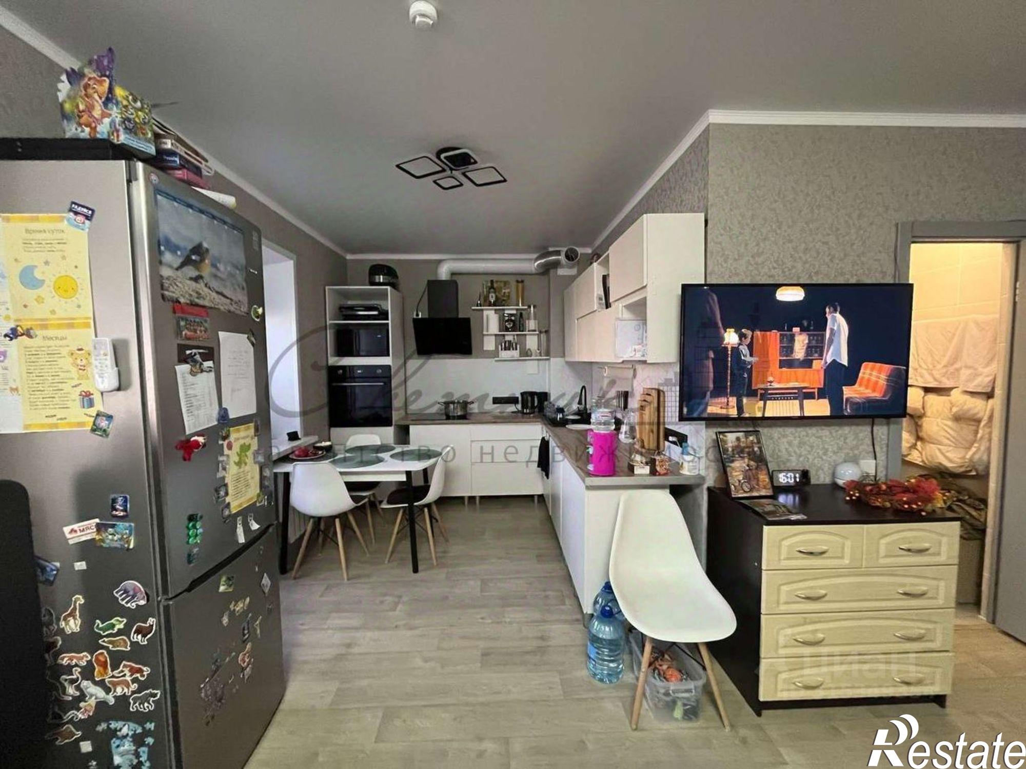 Купить квартиру за 3 800 000 рублей на Заречье мкр,дом 11