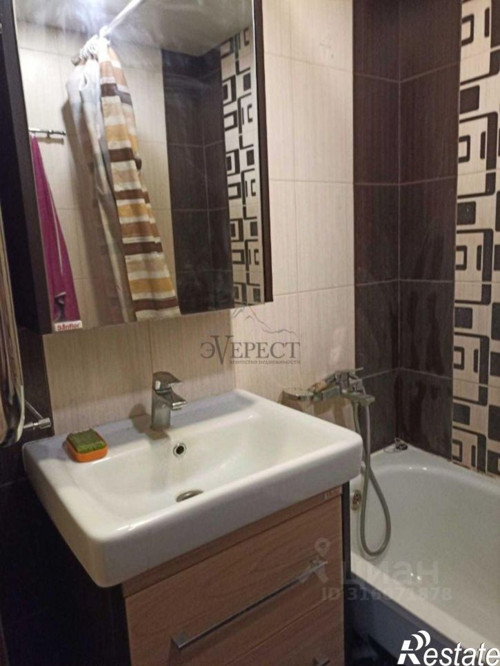 3-комн квартира Королева мкр,дом 31