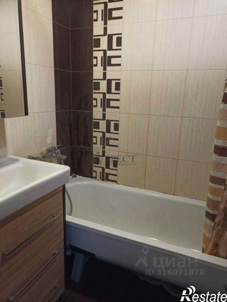 3-комн квартира Королева мкр,дом 31