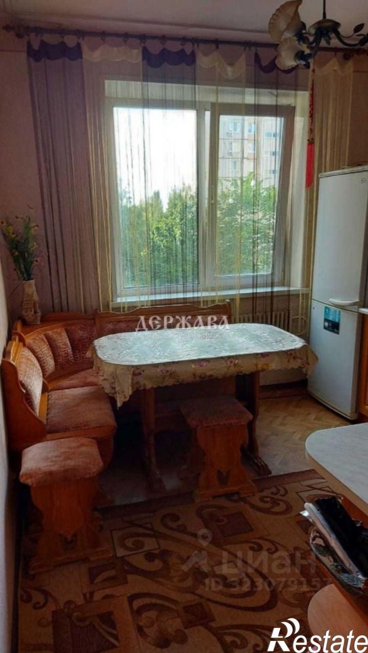 3-комн квартира Солнечный мкр,дом 6