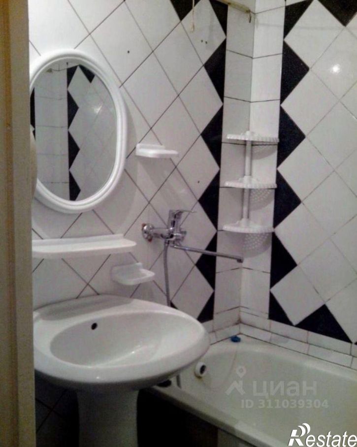 2-комн квартира Конева мкр,дом 2