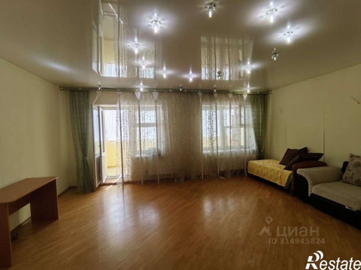 3-комн квартира Степной мкр,дом 15