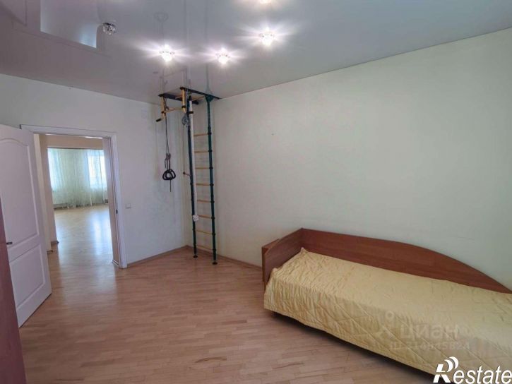 3-комн квартира Степной мкр,дом 15