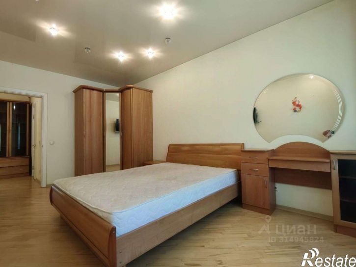 3-комн квартира Степной мкр,дом 15