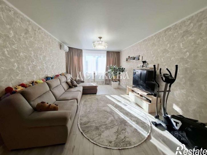 3-комн квартира Степной мкр,дом 31