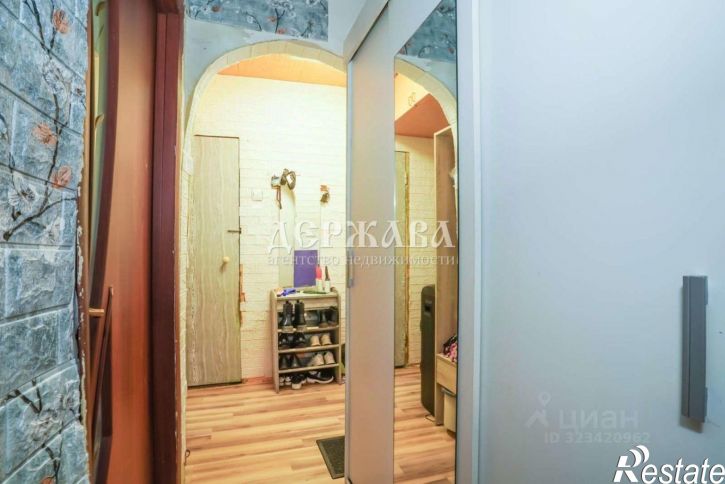 2-комн квартира Горняк мкр,дом 8