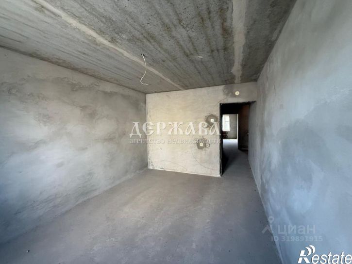 3-комн квартира Южный мкр,дом 10б