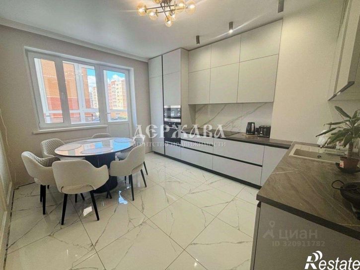 3-комн квартира Степной мкр,дом 31