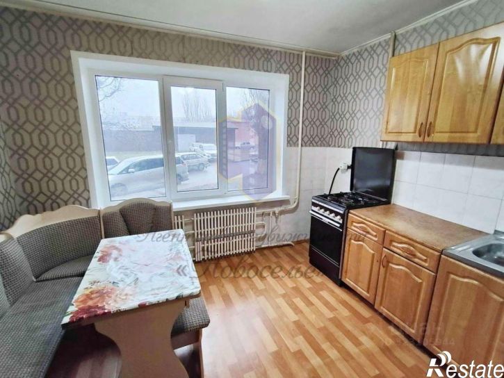 2-комн квартира улица Крутикова, 17,  д. 17