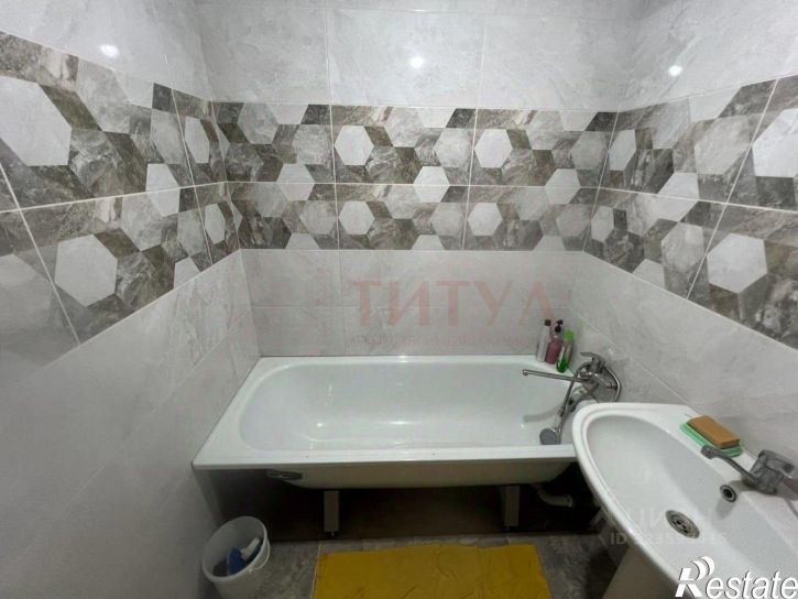 3-комн квартира Буденного мкр,дом 5