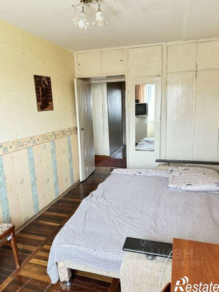 4-комн квартира улица Хмелёва, 4,  д. 4