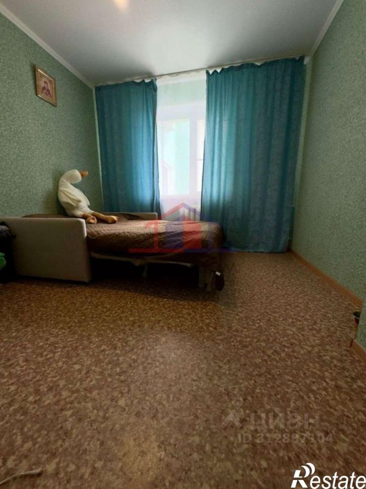 3-комн квартира Заречье мкр,дом 6