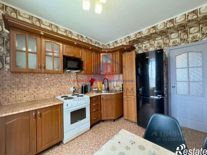 3-комн квартира Заречье мкр,дом 6