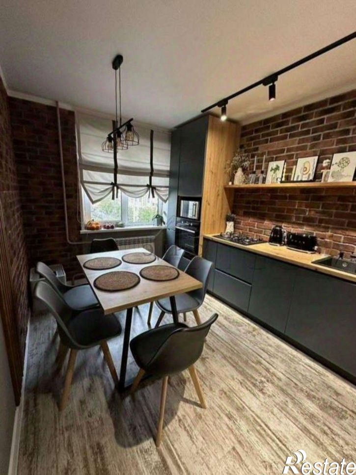 3-комн квартира улица Ватутина, 3,  д. 3