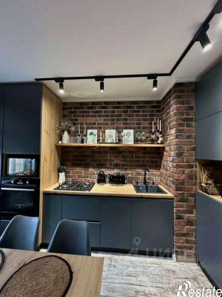 3-комн квартира улица Ватутина, 3,  д. 3