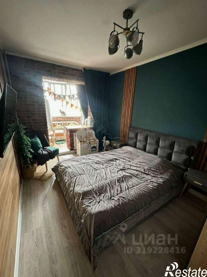 3-комн квартира улица Ватутина, 3,  д. 3