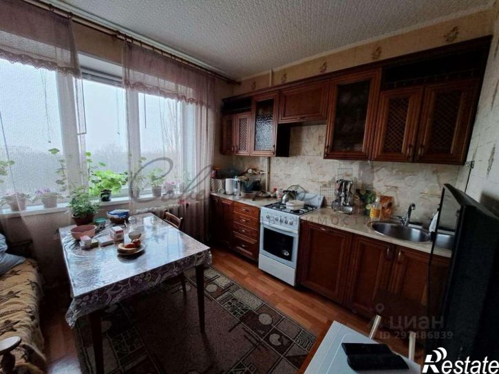 2-комн квартира улица Крутикова, 17,  д. 17