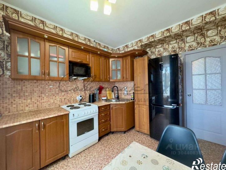 3-комн квартира Заречье мкр,дом 6