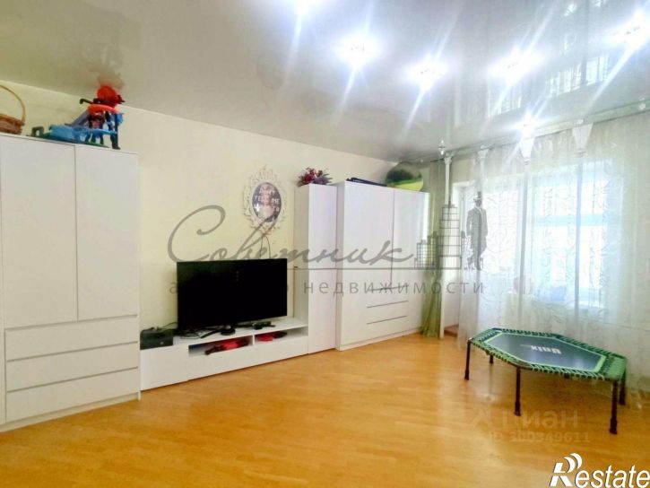 3-комн квартира Степной мкр,дом 15