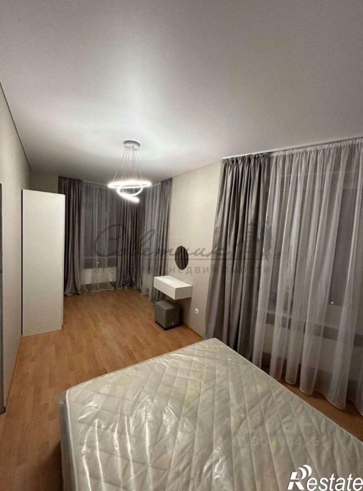 3-комн квартира Степной мкр,дом 1