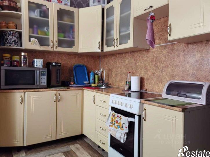 2-комн квартира улица Ватутина, 61,  д. 61