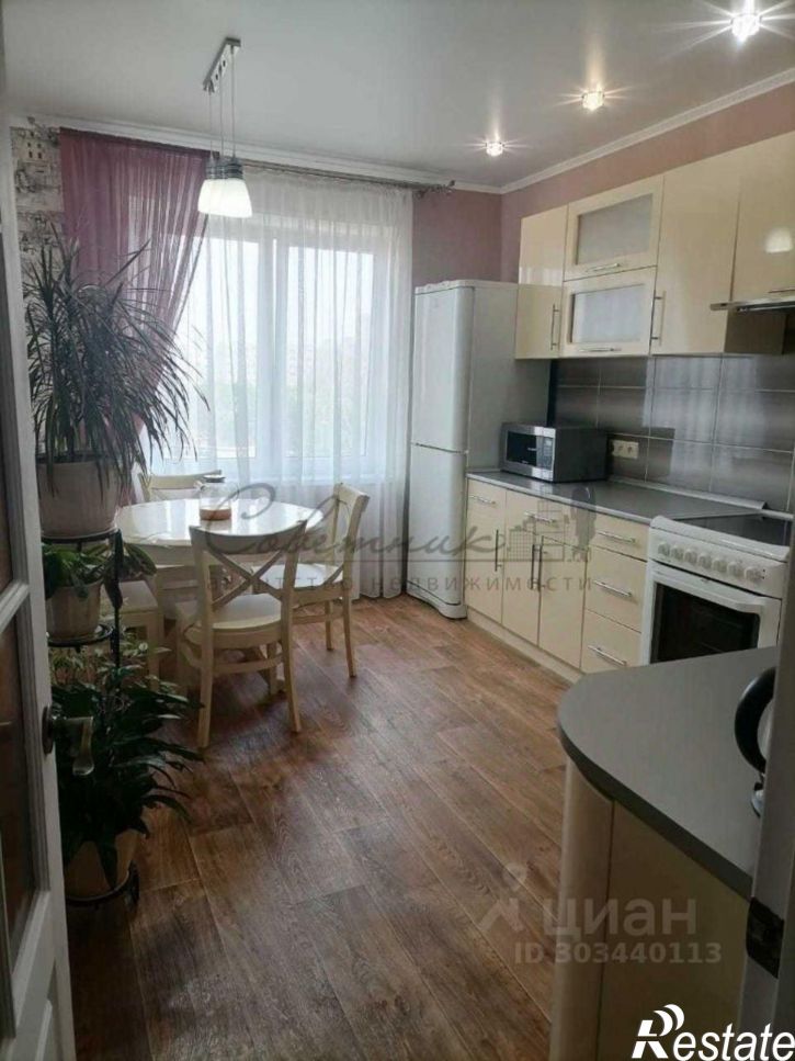 3-комн квартира Жукова мкр,дом 49