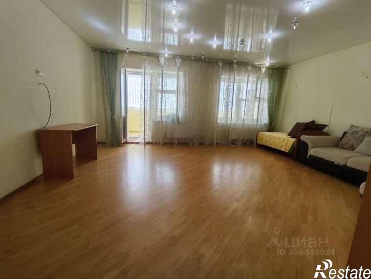 3-комн квартира Степной мкр,дом 15