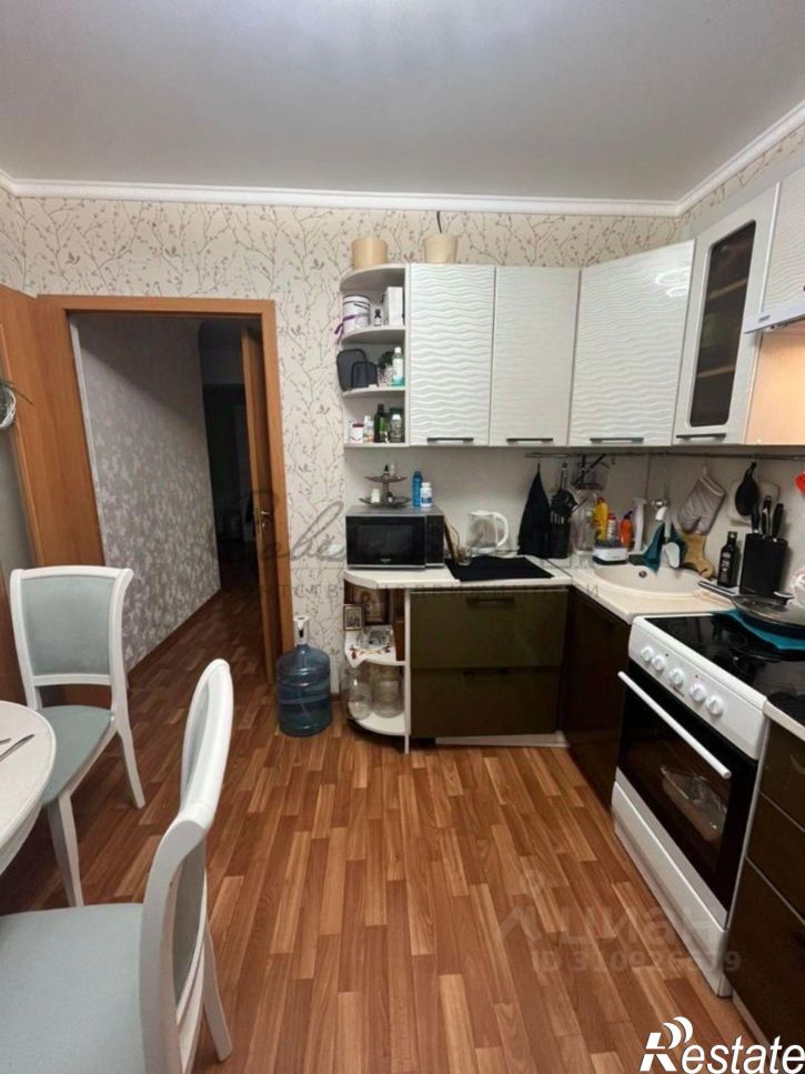 3-комн квартира Заречье мкр,дом 13