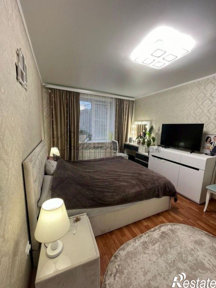 3-комн квартира Заречье мкр,дом 13