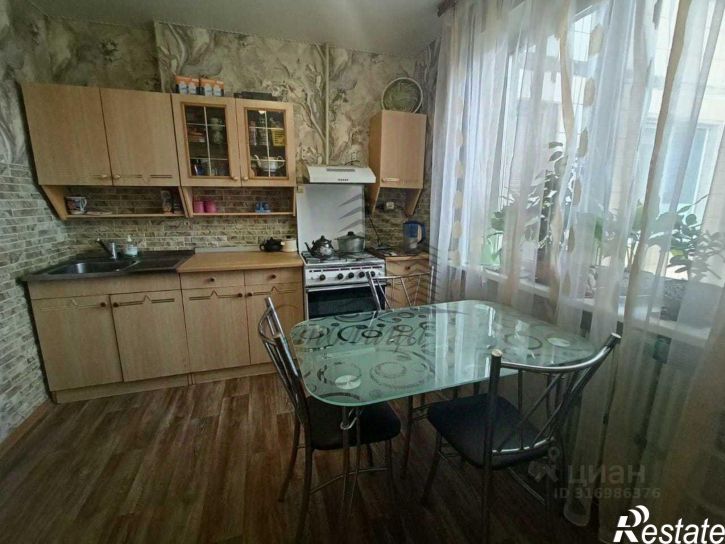 3-комн квартира улица Свердлова, 25,  д. 25