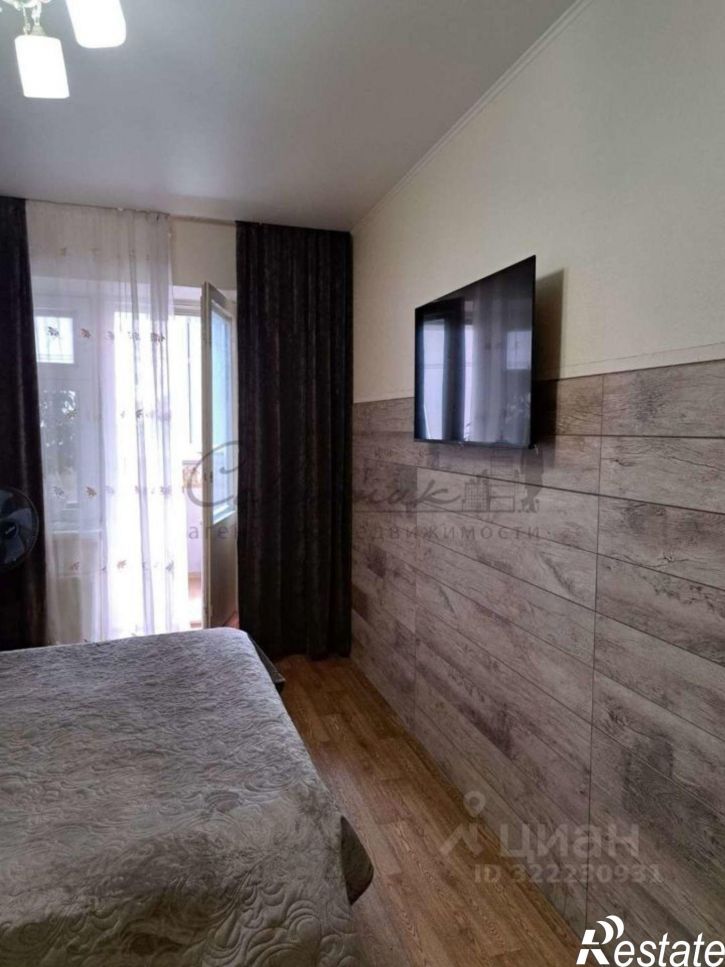 3-комн квартира Степной мкр,дом 4